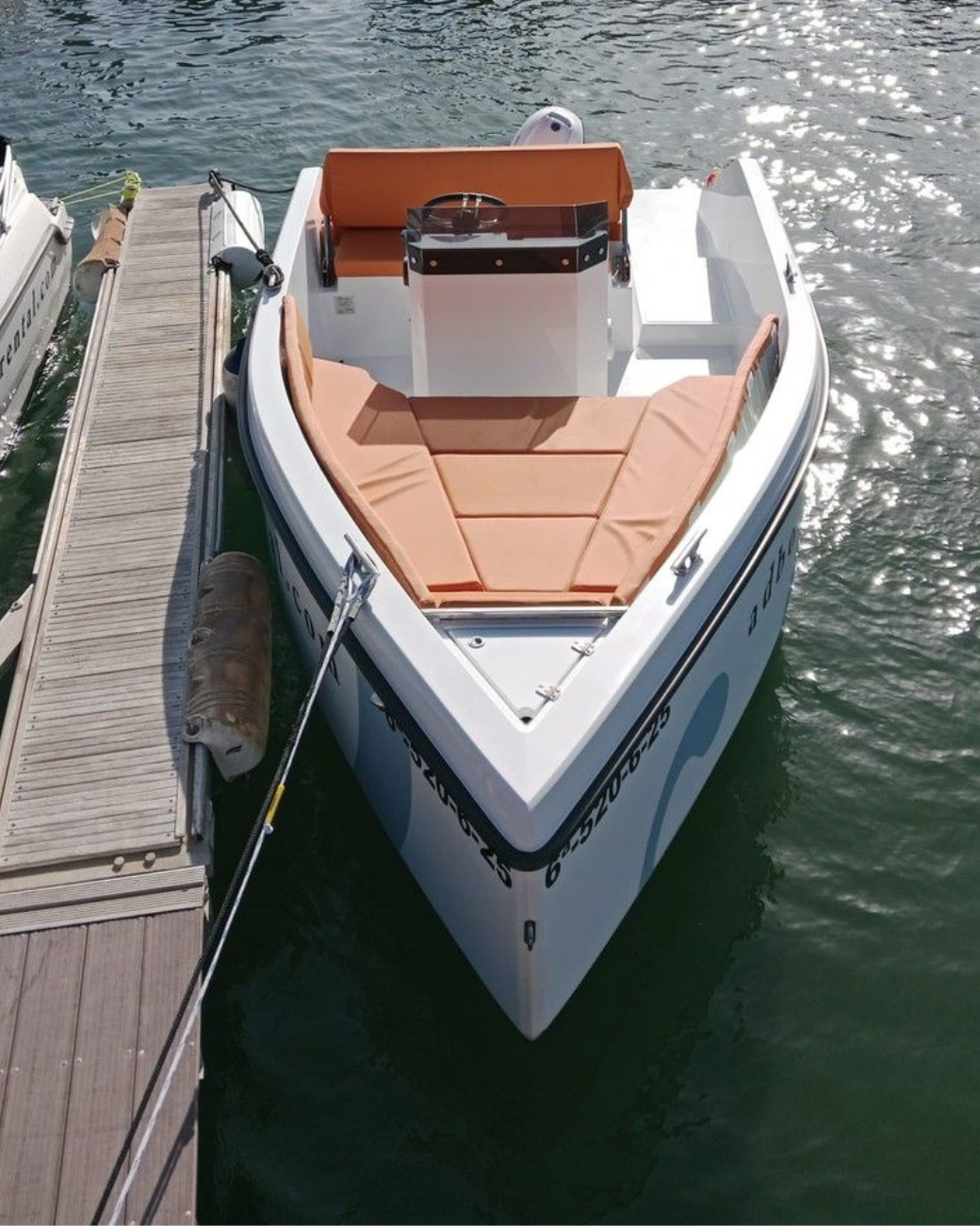 SILVER YACHT 555
